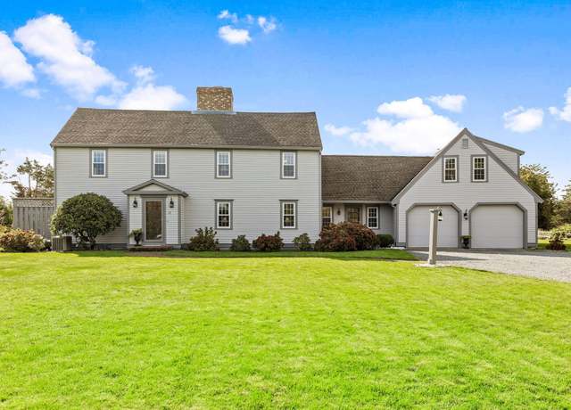 Property at 17 Holway Dr, West Barnstable, MA 02668, 4 beds, 2.5 baths