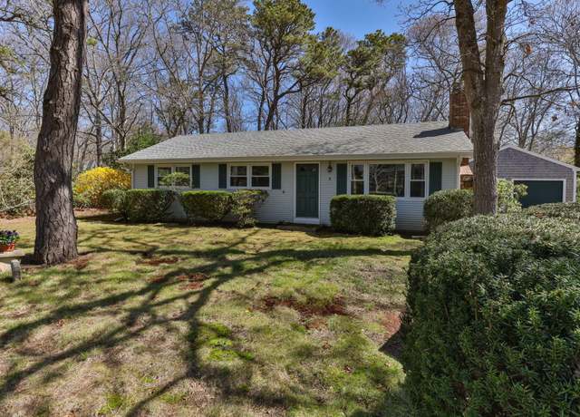 Property at 5 Woodvue Cir, Forestdale, MA 02644, 3 beds, 1.5 baths
