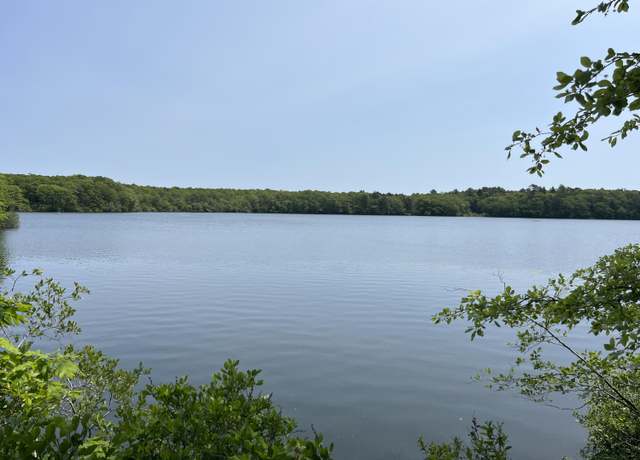Property at 9 Santuit Ln, Mashpee, MA 02649, 2 beds, 1 bath