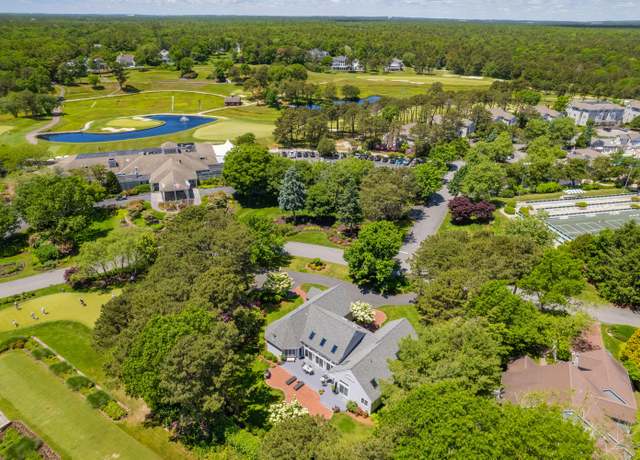 Property at 101 Willowbend Dr, Mashpee, MA 02649, 3 beds, 3 baths