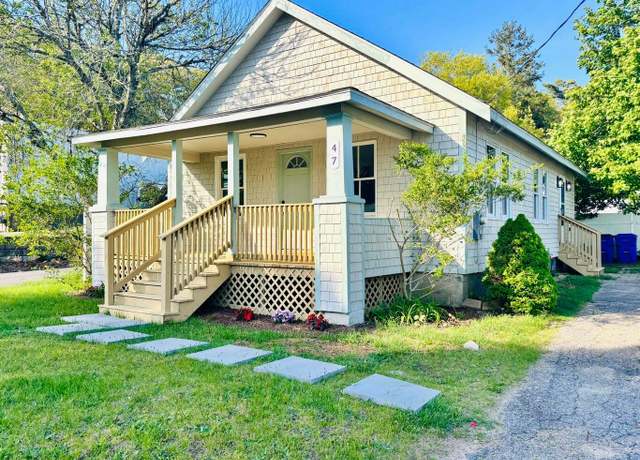 Property at 47 Harrison Ave, Buzzards Bay, MA 02532, 2 beds, 1 bath