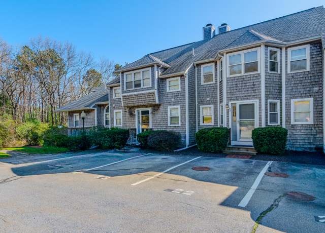 Property at 22 Harbor Hill Dr #22, Bourne, MA 02532, 2 beds, 2.5 baths