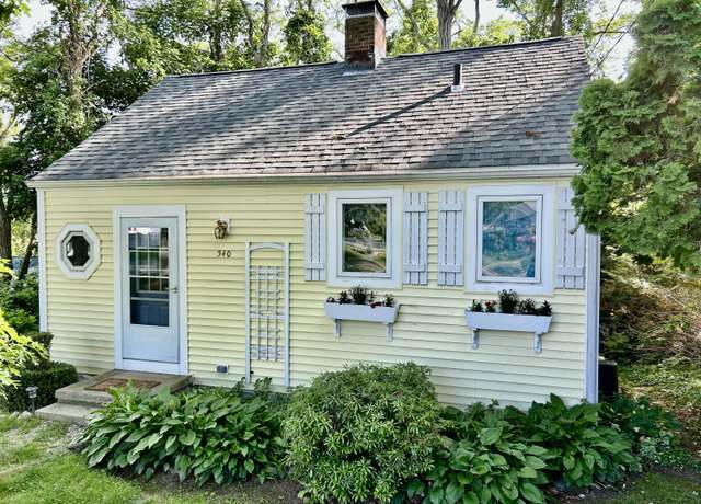 Property at 340 Boxberry Hill Rd, East Falmouth, MA 02536, 2 beds, 1 bath