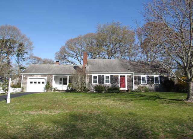 Property at 16 Capt Chase Rd, South Yarmouth, MA 02664, 2 beds, 1.5 baths