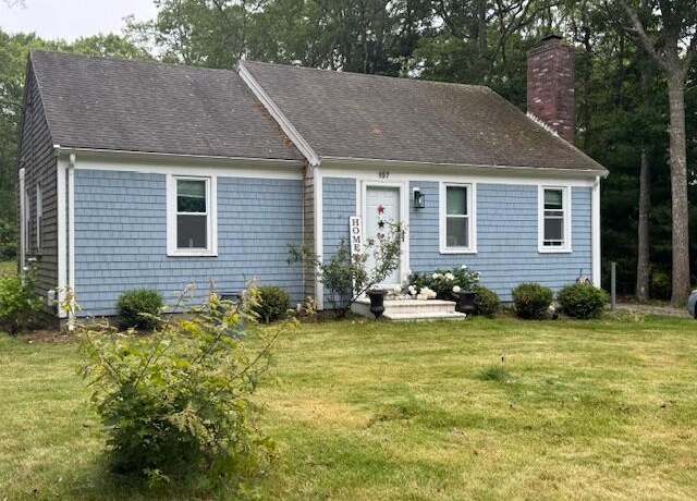Property at 157 Mockingbird Ln, Marstons Mills, MA 02648, 2 beds, 1.5 baths