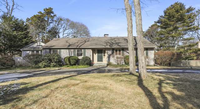 Photo of 14 Red Brook Harbor Rd, Cataumet, MA 02534