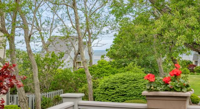 Photo of 11 Overlook Ln, Brewster, MA 02631
