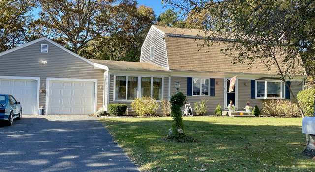 Photo of 9 Acadia Rd, West Yarmouth, MA 02673
