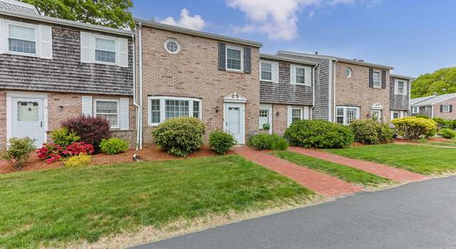 Photo of 8 Louisburg Sq, Centerville, MA 02632