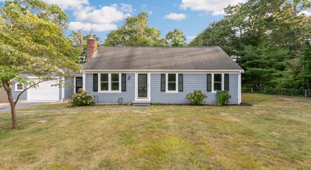 Photo of 17 Weather Crescent Cir, Mashpee, MA 02649