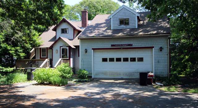 Photo of 37 Riverside Rd, Mashpee, MA 02649