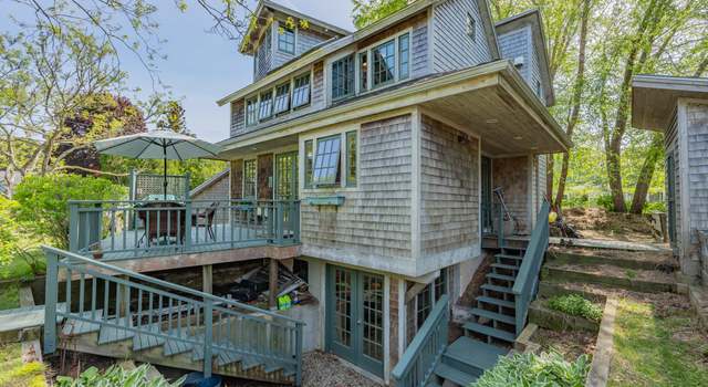 Photo of 4 Holly Ln, West Harwich, MA 02671