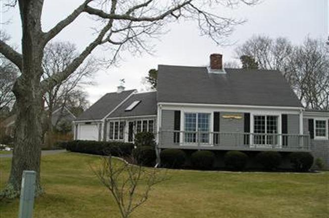 15 Thorwald Pl, Yarmouth, MA 02675, MLS# 73017298