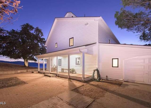 Property at 30508 Buckskin Dr, Tehachapi, CA 93561, 3 beds, 2 baths