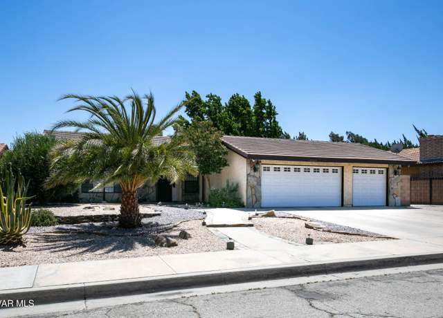 Property at 43000 Cherbourg Ln, Lancaster, CA 93536, 3 beds, 2.5 baths