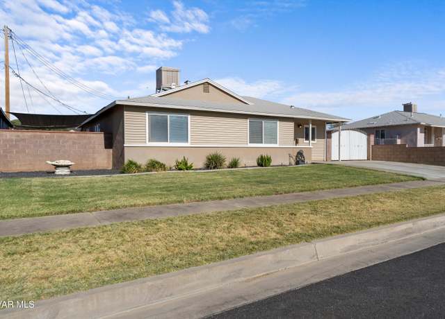 Property at 44210 Stanridge Ave, Lancaster, CA 93535, 3 beds, 2 baths