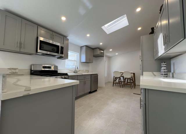 Property at 21771 69th St #64, California City, CA 93505, 4 beds, 4 baths