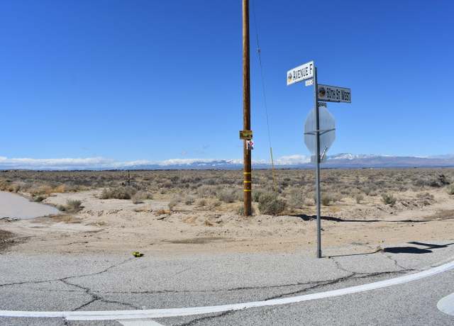 Property at 6000 W Avenue F, Lancaster, CA 93536