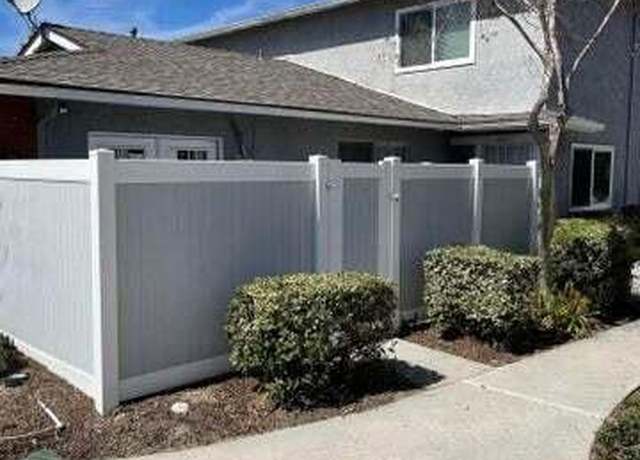 Property at 28093 Robin Ave Ave #150, Santa Clarita, CA 91350, 2 beds, 1 bath