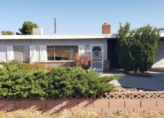 Property at 5621 W Avenue M4, Quartz Hill, CA 93536, 2 beds, 1 bath