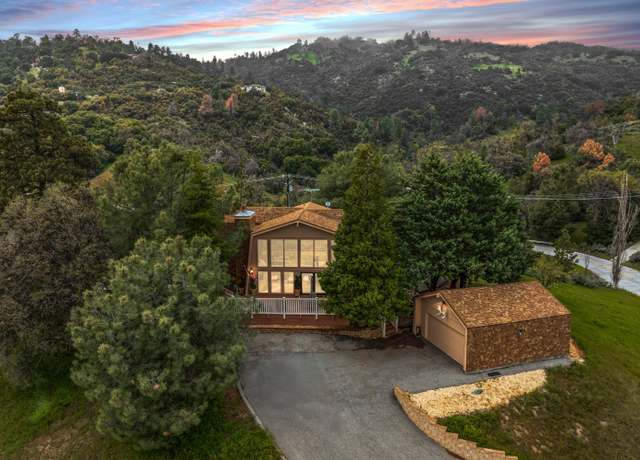 Property at 25051 Deertrail Dr, Tehachapi, CA 93561, 3 beds, 2 baths