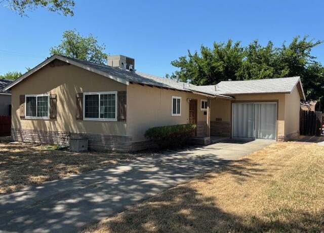 Property at 19 E 21st St, CA, 3 beds, 1 bath