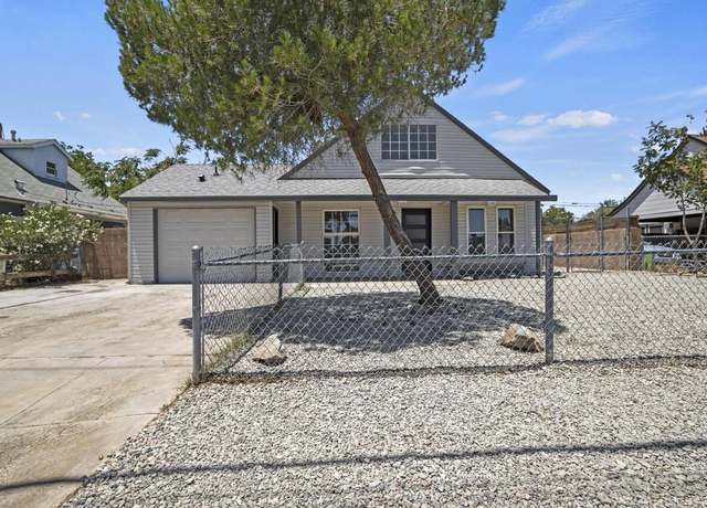 Property at 44325 Hardwood Ave, Lancaster, CA 93534, 4 beds, 1.5 baths