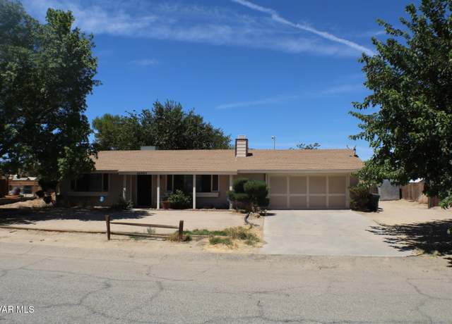 Property at 40985 E 174th St, Lancaster, CA 93535, 3 beds, 2 baths