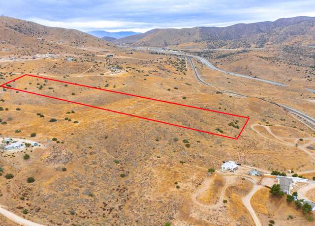 Property at 3 Rushing Creek Trl, Palmdale, CA 93550