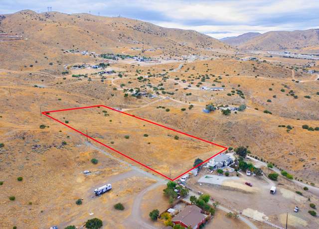 Property at 1 Rushing Creek Trl, Palmdale, CA 93550
