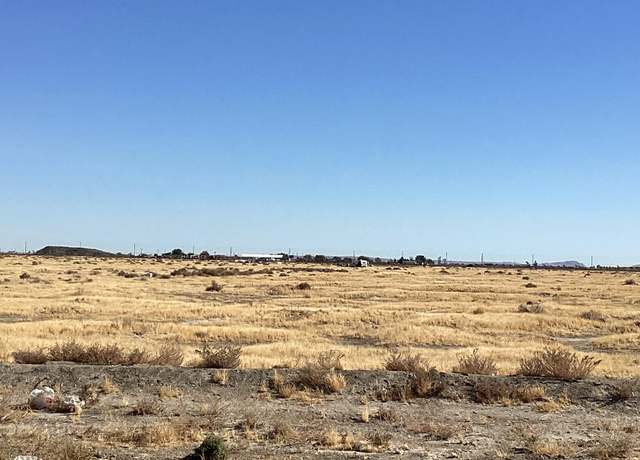 Property at Ave G8 Vic 10 Stw, Lancaster, CA 93536