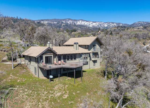 Property at 24701 Deertrail Dr, Tehachapi, CA 93561, 5 beds, 5 baths