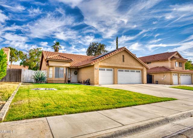 Property at 5802 Russ Pl, Palmdale, CA 93552, 3 beds, 2 baths