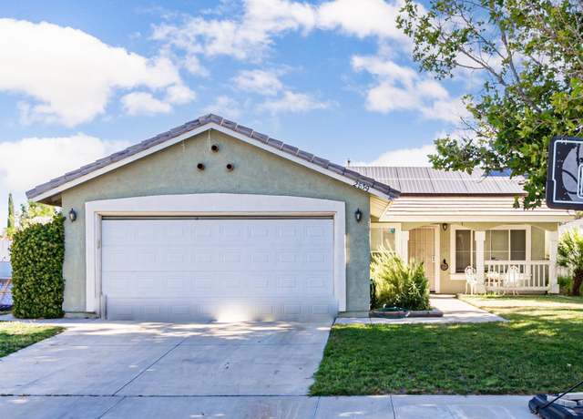 Property at 2839 Minford St, Lancaster, CA 93536, 3 beds, 2 baths