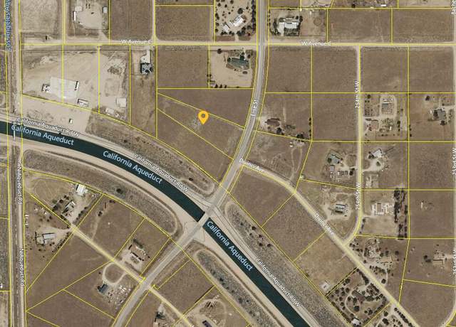 Property at 255 Elise Vic Avenue C3, Lancaster, CA 93536