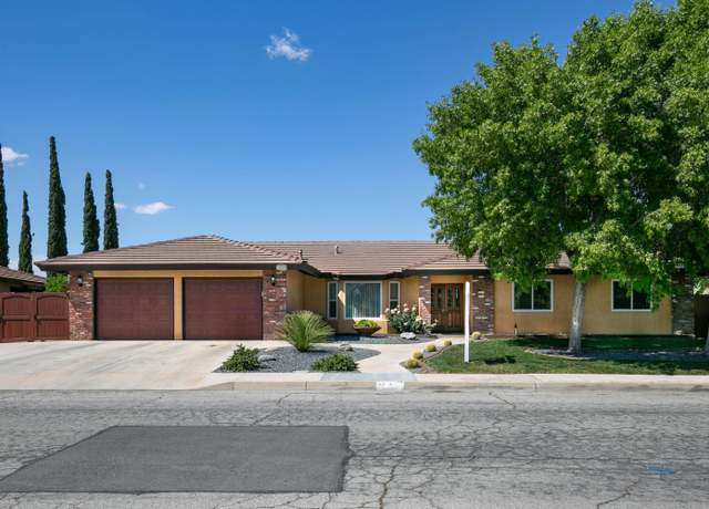 Property at 3215 Larwood Dr, Lancaster, CA 93536, 4 beds, 2.5 baths