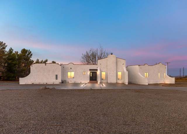 Property at 1875 W 130th St, Rosamond, CA 93560, 3 beds, 3 baths