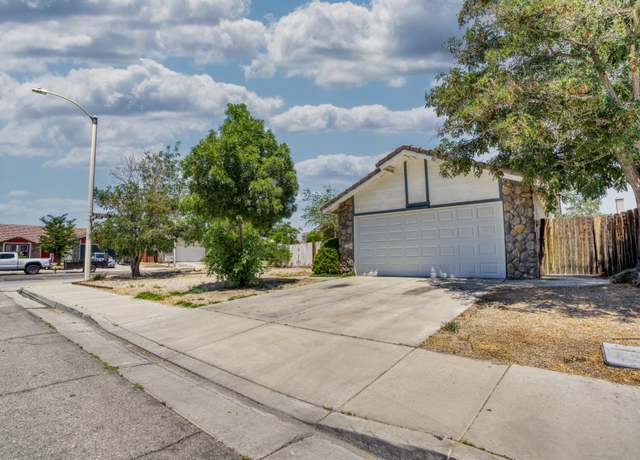 Property at 2319 Landsford St, Lancaster, CA 93535, 4 beds, 2 baths