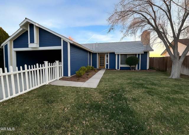 Property at 646 Twinberry Ln, Lancaster, CA 93534, 2 beds, 2 baths