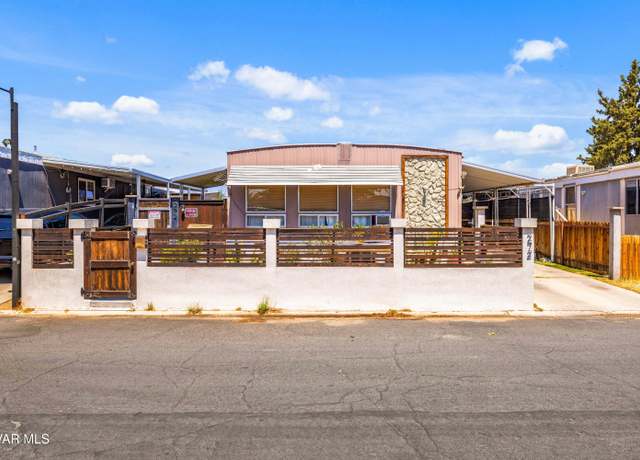 Property at 3300 W 15th St #272, Rosamond, CA 93560, 3 beds, 2 baths