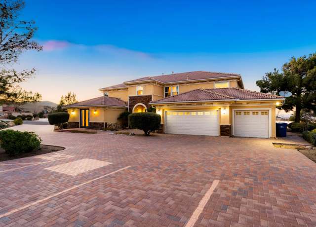 Property at 36358 Lakepointe Ln, Palmdale, CA 93550, 5 beds, 5 baths