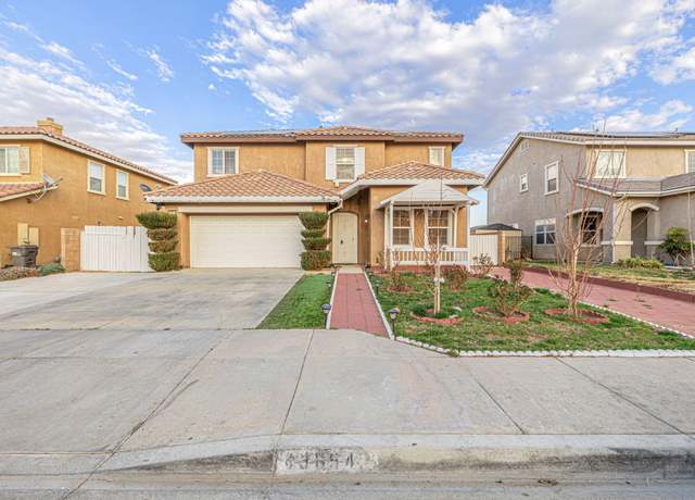 Property at 43654 E 32nd St, Lancaster, CA 93535, 4 beds, 3 baths