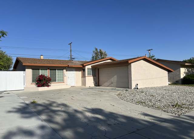 Property at 45426 W 17th St, Lancaster, CA 93534, 3 beds, 2 baths