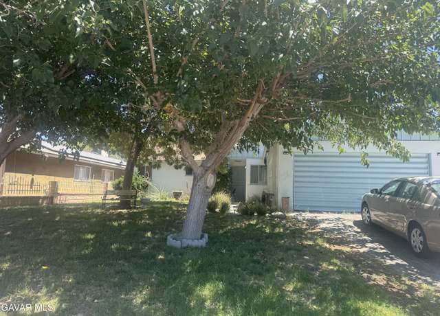 Property at 44054 Elm Ave, Lancaster, CA 93534, 4 beds, 2 baths