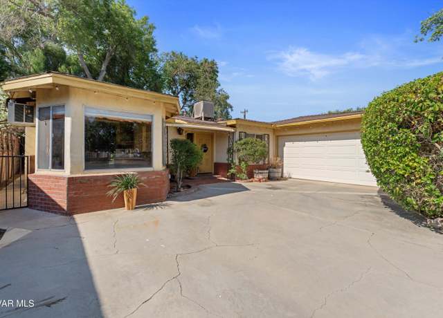Property at 1333 E Avenue R-4, Palmdale, CA 93550, 4 beds, 2 baths