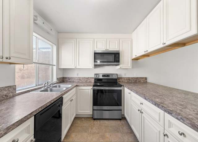 Property at 2823 W Ave J4, Lancaster, CA 93536, 3 beds, 2.5 baths