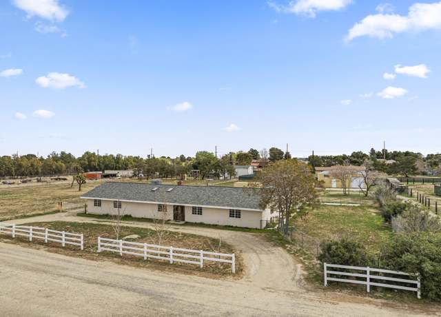 Property at 42620 W 21st St Unit W, Lancaster, CA 93534, 4 beds, 3.5 baths