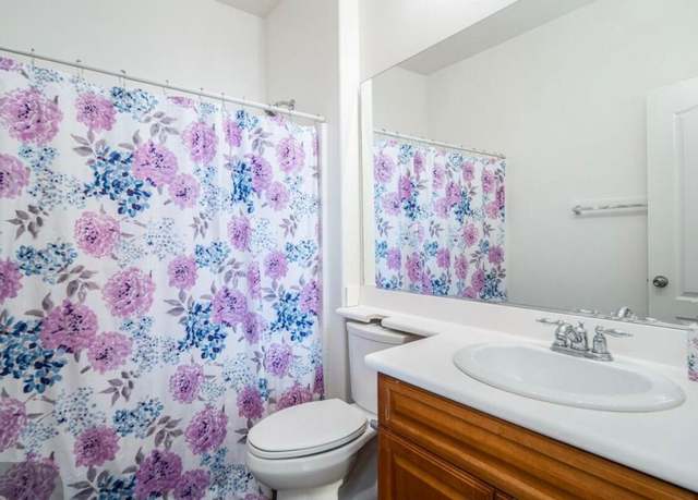 Property at 42457 Valley Vista Dr, Lancaster, CA 93536, 5 beds, 3 baths