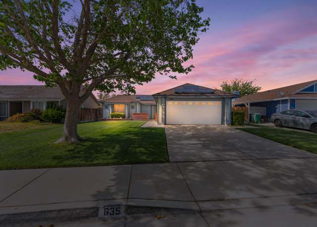 Property at 635 Twinberry Ln, Lancaster, CA 93534, 4 beds, 2 baths