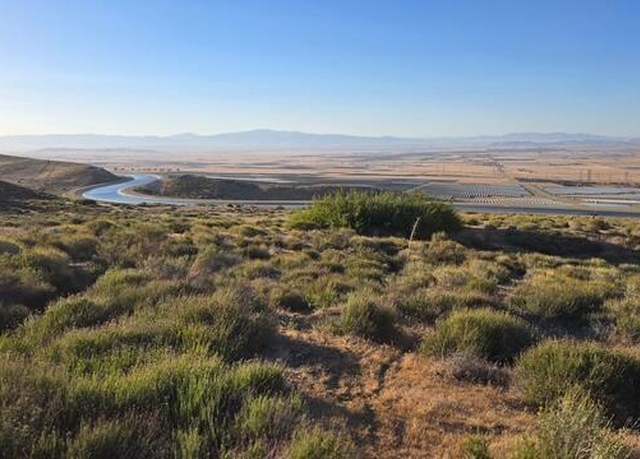 Property at Vic Avenue M & 91 St West, Palmdale, CA 93551